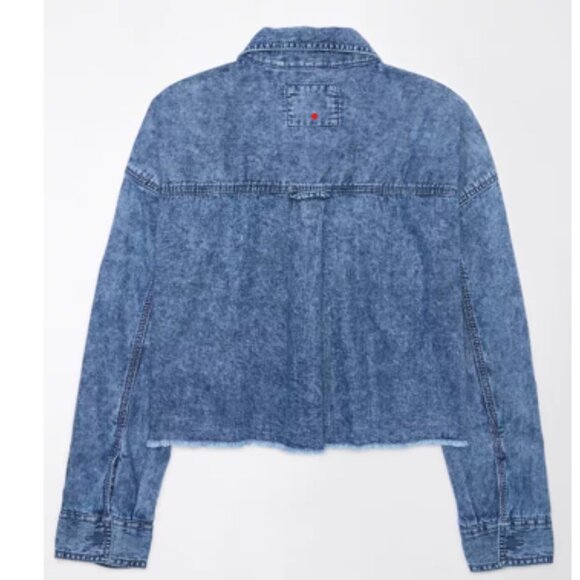 American Eagle Denim Button-Up Shirt Cropped - Picture 3 of 11